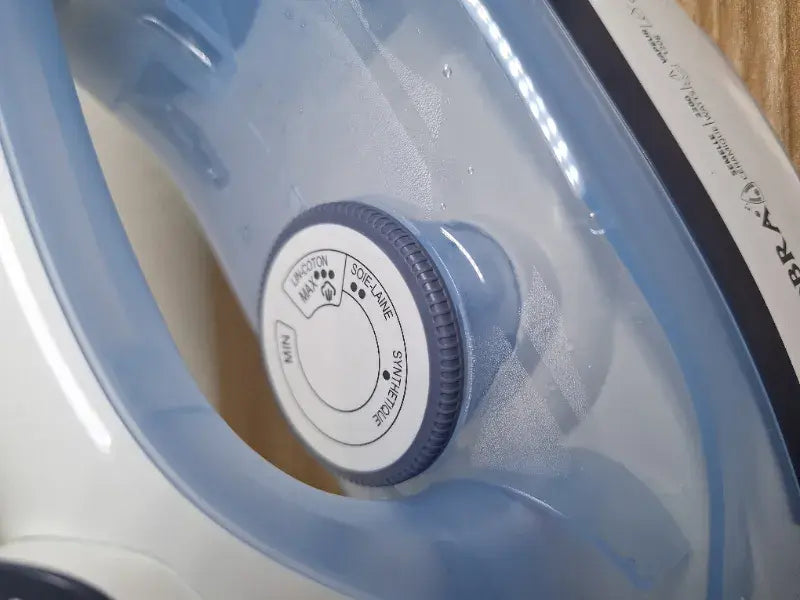 مكواة كهربائية 2200 واط Fer à repasser 2200 watt