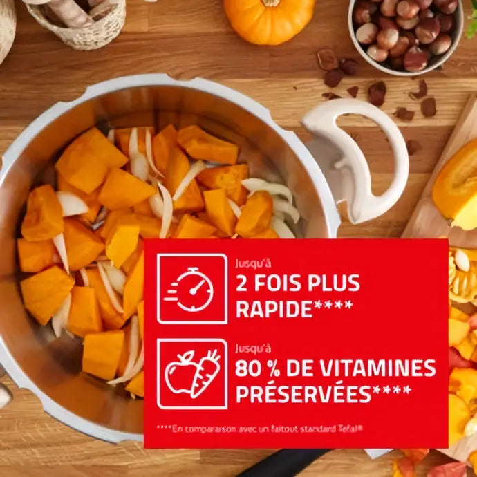 Autocuiseur clipso minut eco 7,5 l avec poignée blanche et intérieur inox rempli de courge orange et oignons blancs