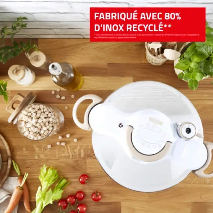 Robot culinaire blanc rond clipso minut eco 7,5 l avec deux poignées latérales et visage souriant design
