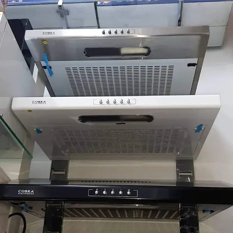 Hotte de cuisine superslim 60 cm cobra argent et noir avec design moderne panneau de contrôle et grilles d’aération