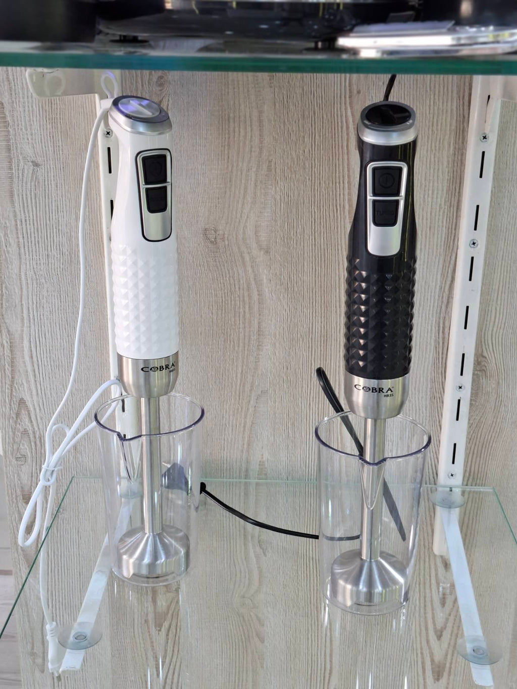 Bras mixeur avec tasses