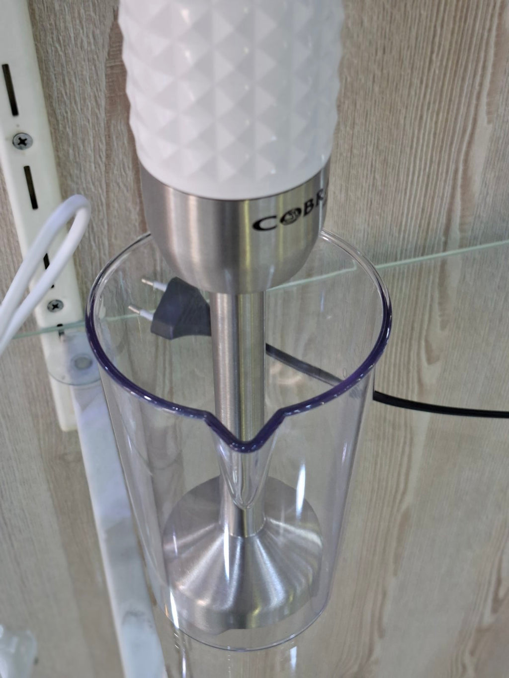 Bras mixeur avec tasses