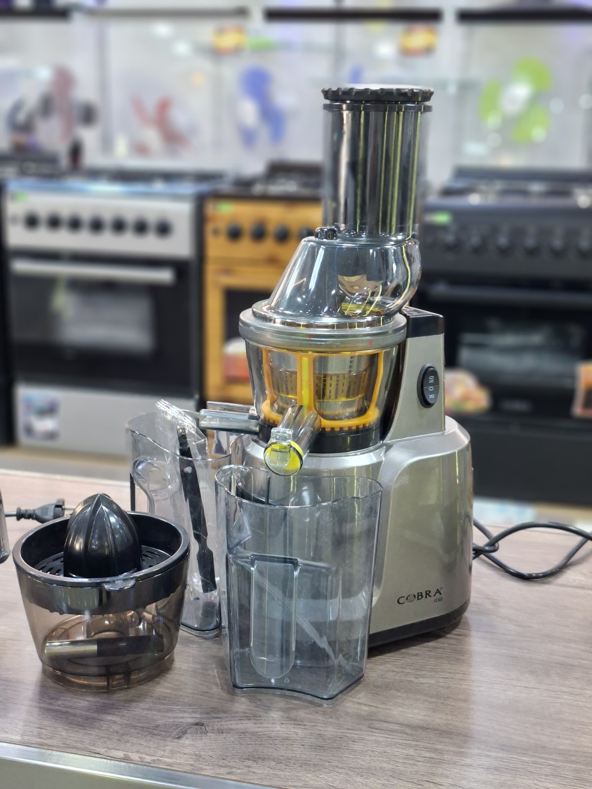 Extracteur de jus JC-60