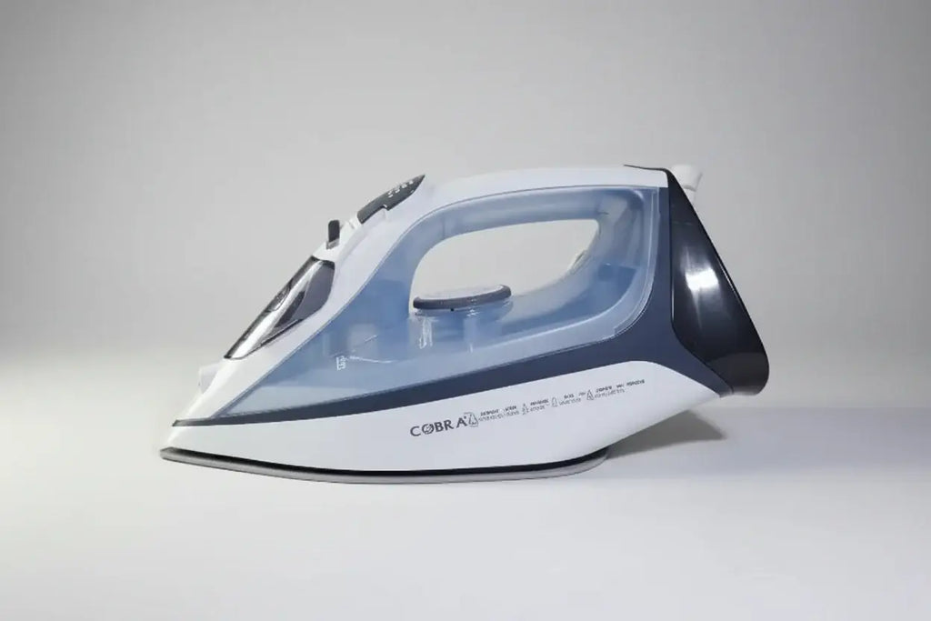 Fer à repasser électrique cobra blanc et bleu marine 2200 watts avec réservoir d’eau transparent